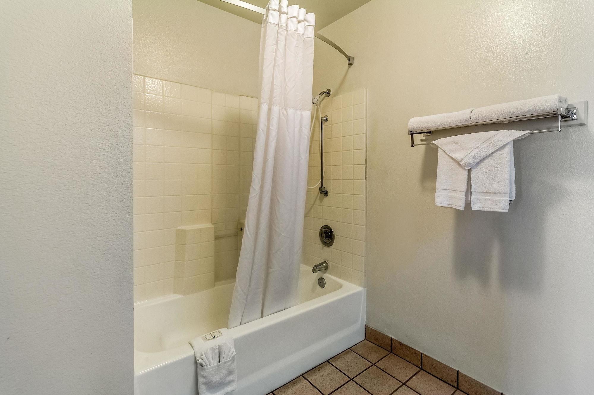Quality Inn Fresno Near University Exterior foto