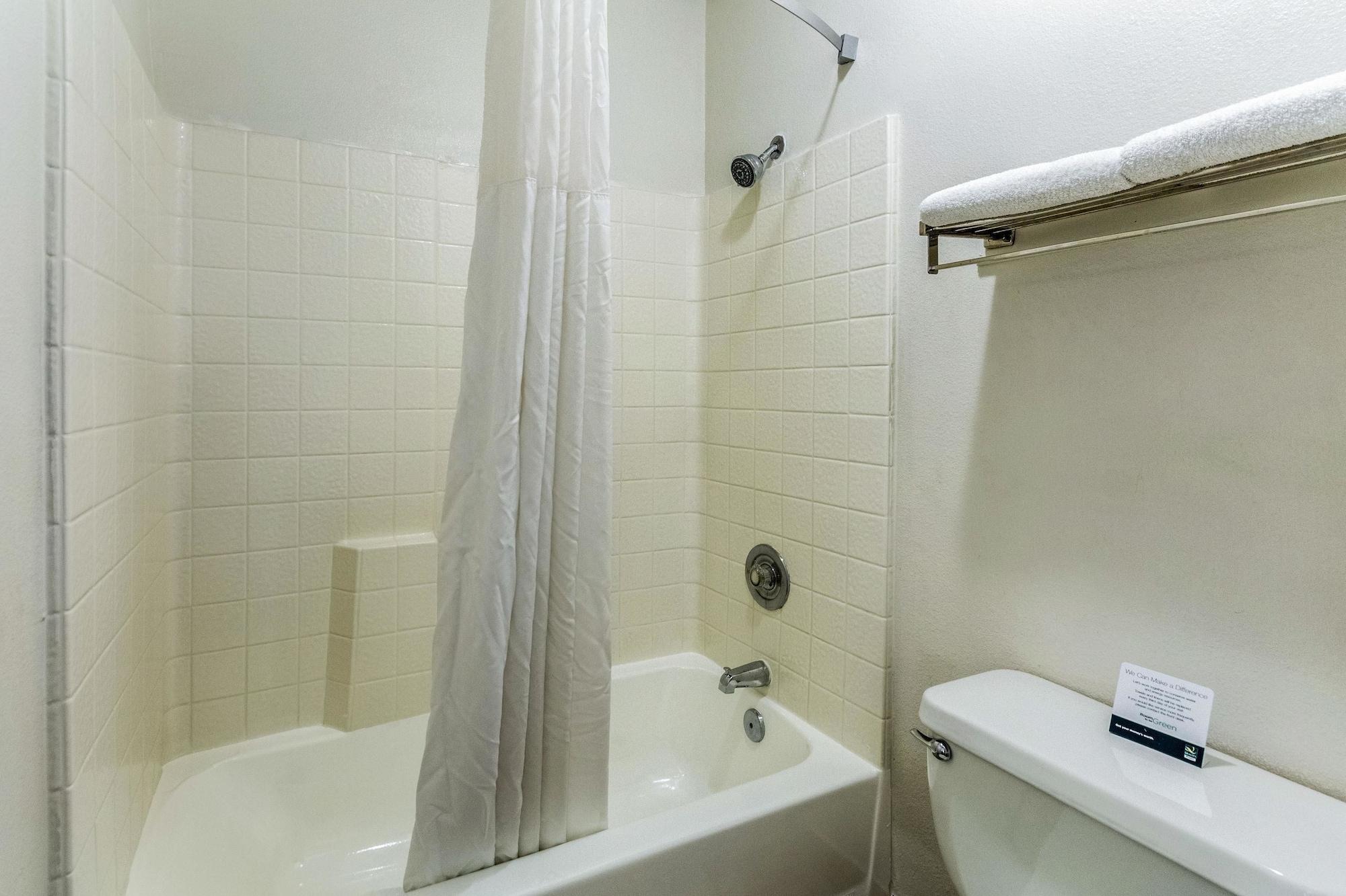 Quality Inn Fresno Near University Exterior foto