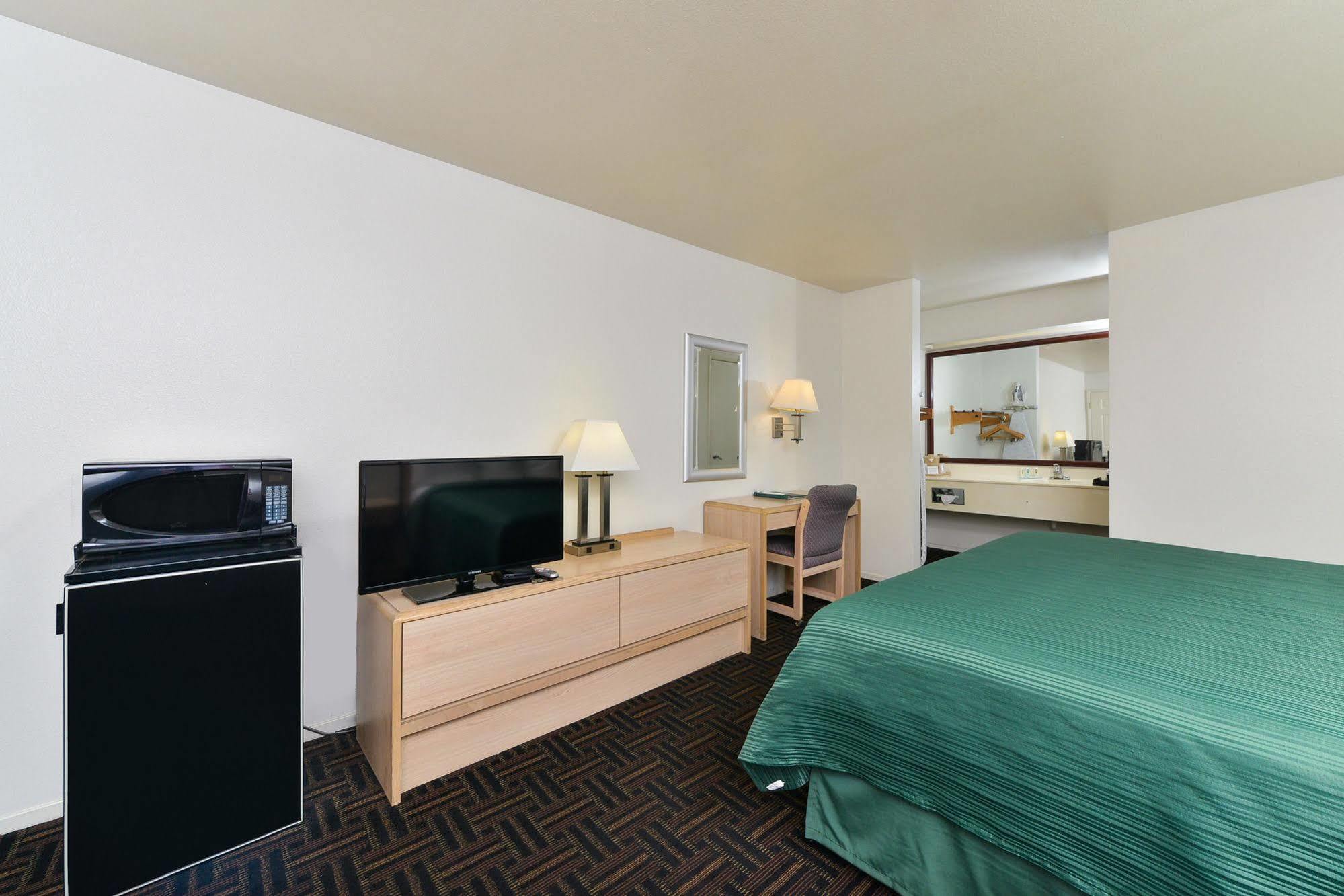 Quality Inn Fresno Near University Exterior foto